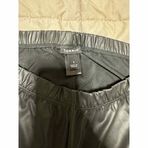 Torrid Faux Leather Leggings Black size 1 - £14.71 GBP