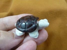 Y-TUR-LAT-605 Red Jasper + White Marble 2piece Tortoise Turtle Figurine Gemstone - £14.43 GBP