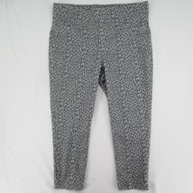 Women XL 16-18 Time and True Fitted Stretch Jegging Capri Grey Animal Print - £7.88 GBP
