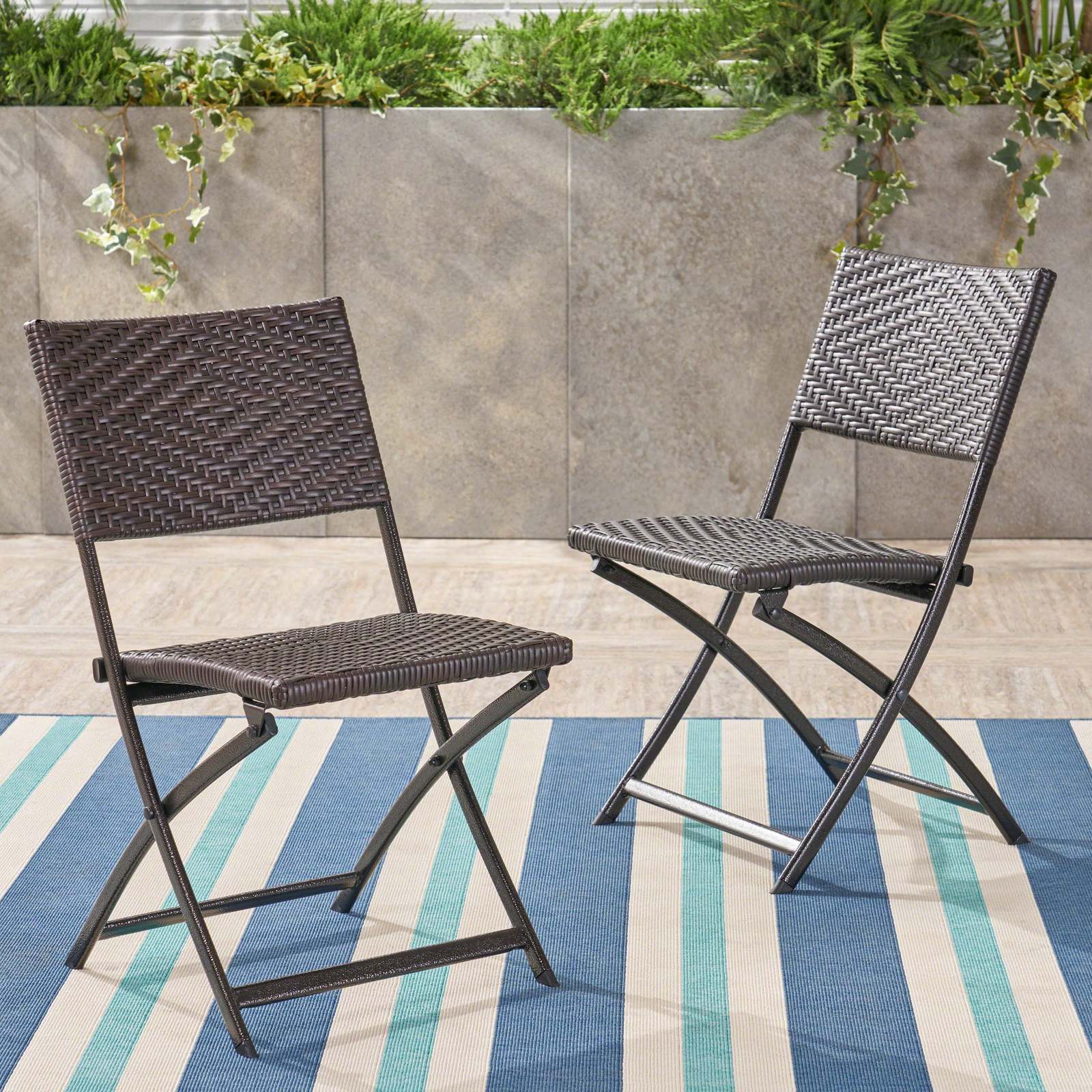 El Paso Folding Chair: Portable Outdoor Seating for Patio &amp; Events - $111.99