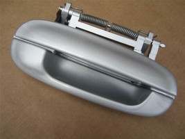 Cadillac 03-07 CTS 06-11 DTS 00-05 Deville Psngr /RH/Rear or Front door Handle - £21.09 GBP