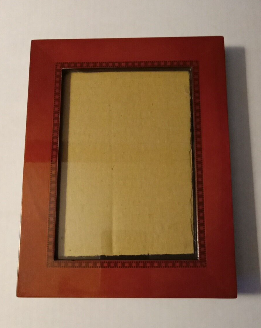 Lawrence 9x7 Wood Frame - Holds 5 x 7 photo - $14.03