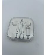 Apple Lightning Earpods MMTN2AM/A Earphone OEM Headset iPhone 12 13 14 G... - $28.09 CAD