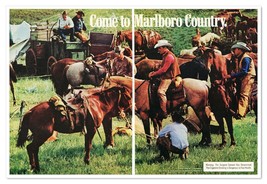 Print Ad Marlboro Cigarettes Chuckwagon Vintage 1972 2-Page Advertisement - £9.83 GBP