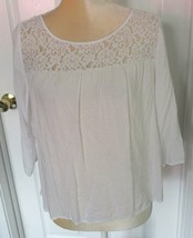 Arizona Jean Company white 3/4 sleeve floral lace Top size L - $5.99