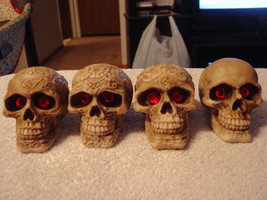 Skull Figurine Set #2 ( Set Of 4 ) - £20.84 GBP