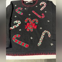 Vintage Christmas sweater with shoulder pads heavily beaded - €34,47 EUR