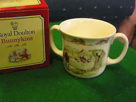 Vintage1988 Royal Doulton Bunnykins Hug A Mug Cake Sale...........Sale - $11.09