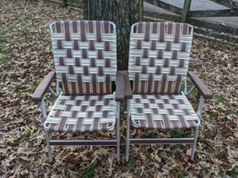 Pair 2 Matching Vintage Aluminum Brown White Webbed Folding Beach Lawn Chairs - £89.56 GBP