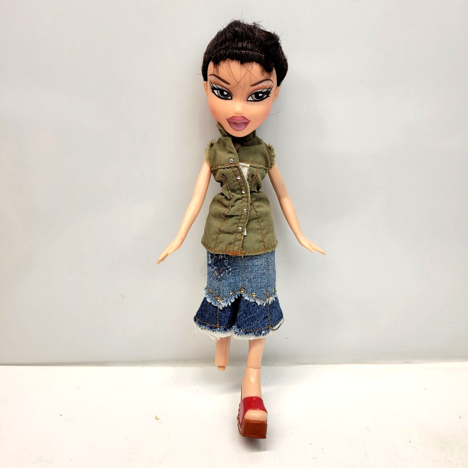 MGA Bratz Jade 1st Edition 2001 With Clothes Shirt, Skirt and One Shoe Cut Hair - $12.99