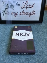 HOLMAN NKJV GIFT AWARD BIBLE BLACK IMITATION  RED LETTER - $6.75