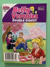 Betty and Veronica Double Digest - #222 - Archie - 2014 - £11.81 GBP