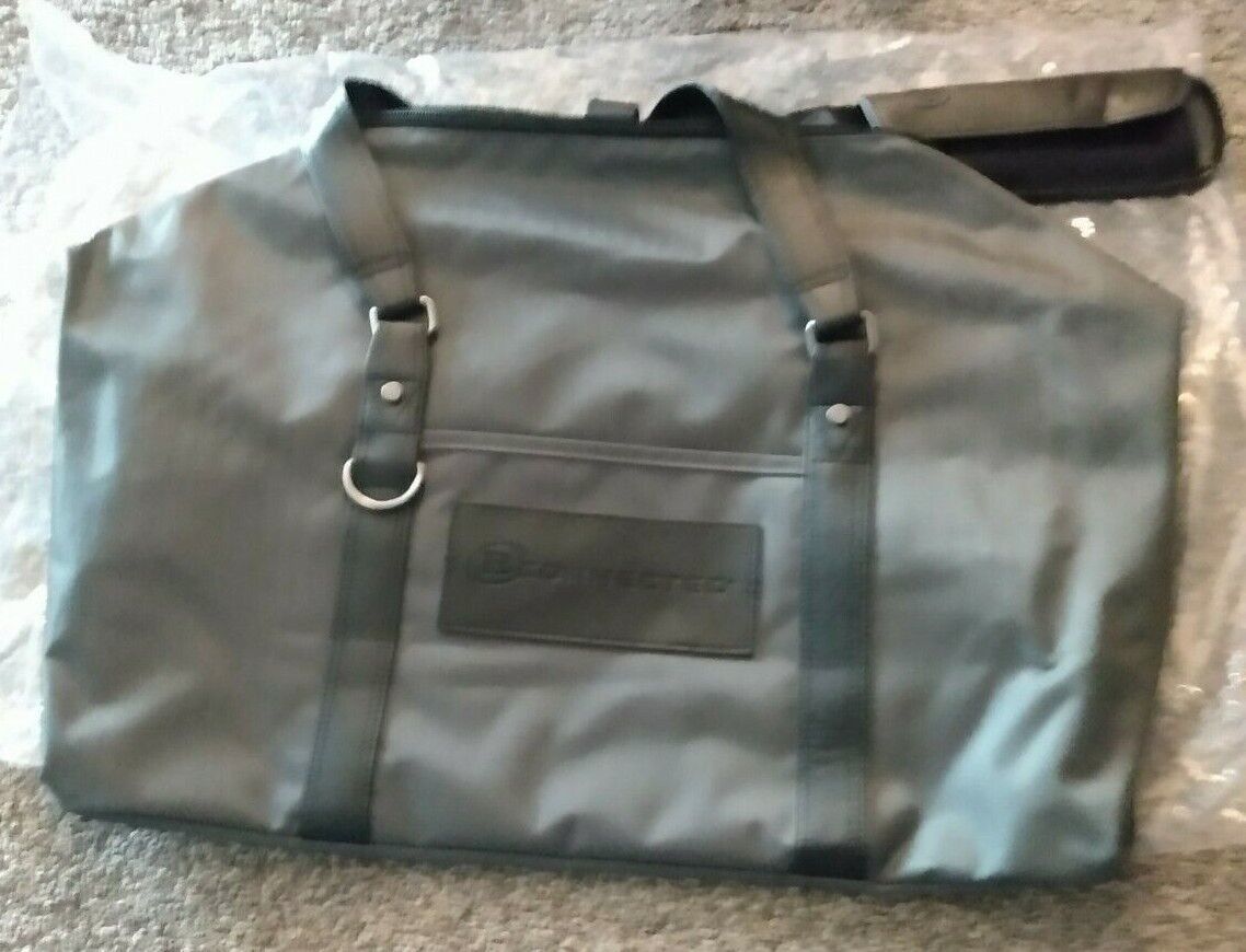 B-Connected Large Gray Duffel Bag - $10.00