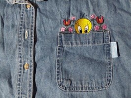 Tweety Bird Looney Tunes Emnroidered Denim Short Sleeve Button Down Shir... - $27.86