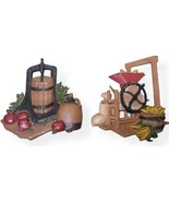 HOMCO 1978 Cast Metal Wall Plaques #1270 BX Set of 2 Apple Press &amp; Corn ... - $188.47 MXN
