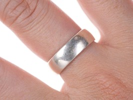 James Avery Sterling 1/4&quot; band ring - £40.59 GBP