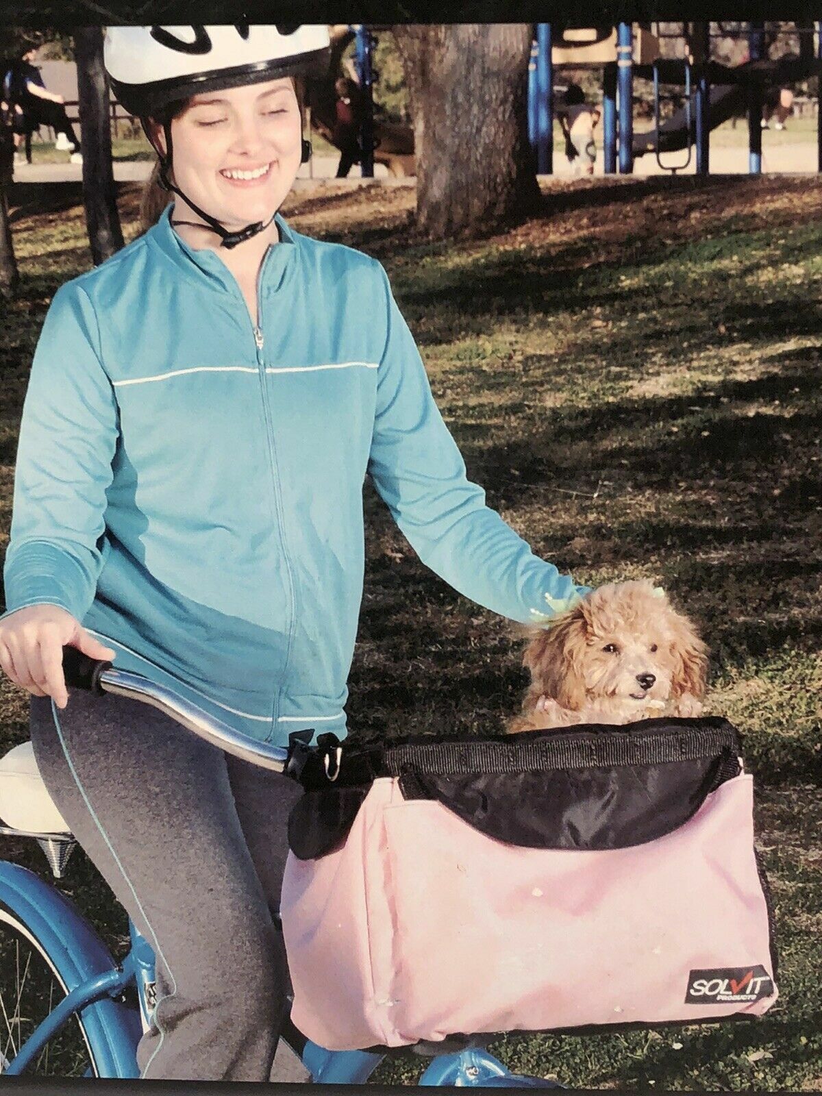 Solvit Tagalong Bicycle Seat Pet Dog Carrier Pink With Shadow Water Case-
sho... - $112.27