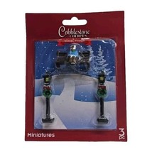 Vintage Street Lights &amp; Park Bench Cobblestone Corners Christmas Village 2022 - £5.20 GBP