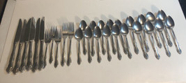 Vintage Oneida Plantation Floral Stainless Flatware 30 pieces - £44.09 GBP