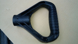 23PP11 D-HANDLE, FROM SNOW SHOVEL, 5-3/4&quot; X 5-3/4&quot; X 1-1/8&quot;, GOOD CONDITION - £3.80 GBP