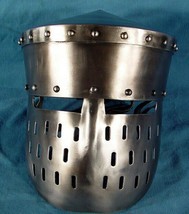 Crusader Peaked Pot Armor Helmet With Faceplate - £117.45 GBP