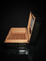 Brizard "Chesterfield" Black Humidor - 60 / 70 ct 15.5" L x 13" W x 6" H NIB image 7