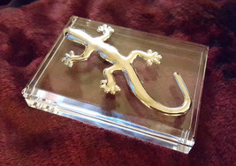 Metal Chrome Gecko Geico Lizard Acrylic Executive Desk Top Paperweight - £14.26 GBP