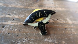Vintage Texas Cattle Enamel Lapel Pin 3cm - $19.79