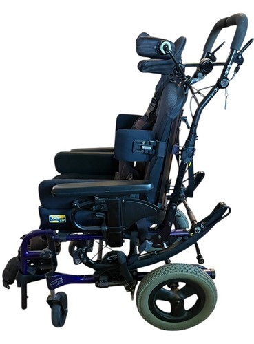 Quickie Iris Tilt-In-Space Manual Wheelchair w/ Jay Zip Seat & Back System Youth Item image 9