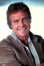 Lee Majors the Fall Guy 11x17 inch poster as Colt Seavers - $19.99