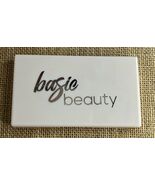 Basie Beauty Bronzy AF Bronze Bronzer Palette - $253.95 MXN