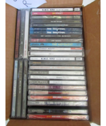 Wholesale Lot of 30 CD&#39;s Assorted Music Look  Lot-R - $275.87 MXN
