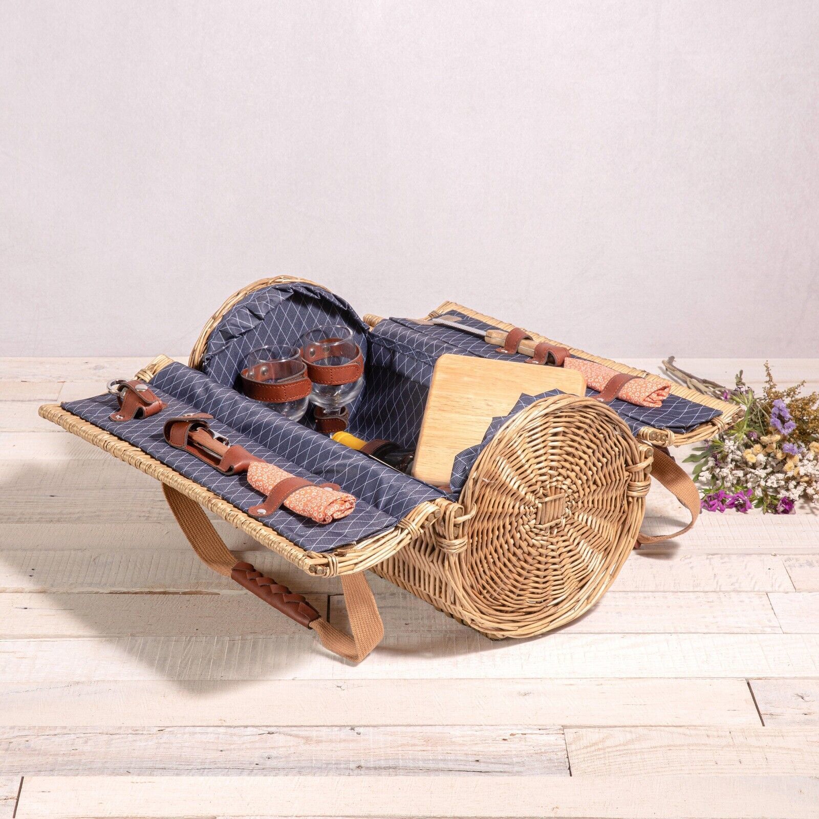 Verona Wine &amp; Cheese Picnic Basket-Blue or Green - $168.88