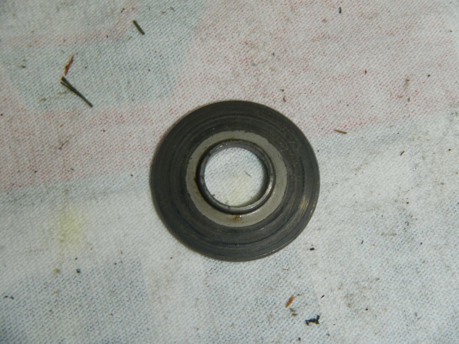 Exhaust valve spring seat 2007 2008 2009 Triumph Sprint ST Tiger 1050 - $9.02