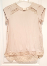 Chico’s Top Size 1 Women’s M/8 Beige Cap Sleeve Pullover Longer Back Embroidered - £17.71 GBP