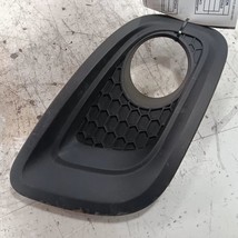 Passenger Right Grille 2 Door Lower Sport VIN B 7th Digit Fits 12-16 FIA... - $65.84