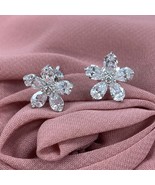 3 Ct Floral Studs Lab Grown Pear Shaped Diamond Cluster Earrings 14K Whi... - €1.456,05 EUR