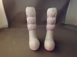 Bratz Doll Shoes Snowkissed Yasmin Purple &amp; White Snow Boots Lavender Bows - $7.00