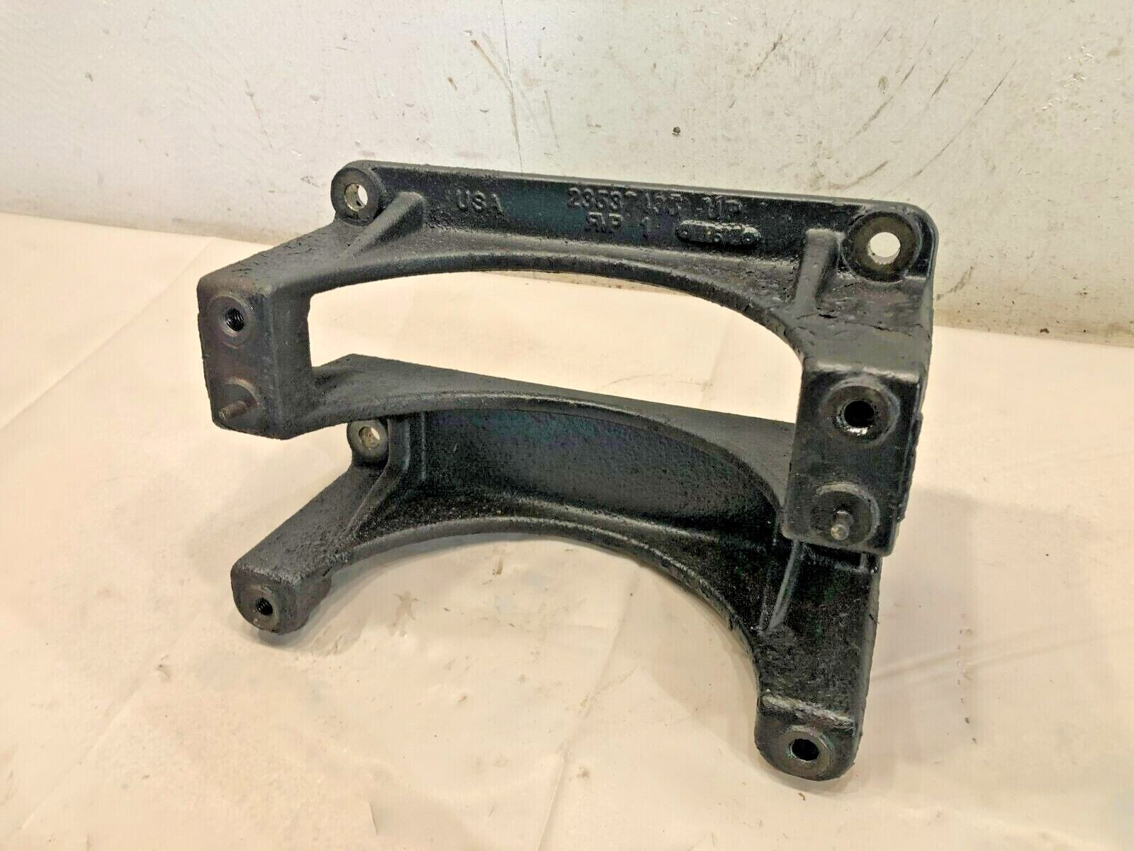Detroit Diesel Series 60 14.0L Engine EGR Cooler Bracket 23537435 OEM - $139.90