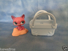 2010 McDonald&#39;s Littlest Pet Shop Pink Cat Peach Base #3 w/ Carrier - $1.49