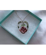 Vintage LUCITE Reverse Carved ROSE FLOWER HEART Pendant Necklace 12k Gol... - $23.26 CAD