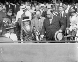 President William Howard Taft at baseball game with Sec State Knox Photo Print - £6.98 GBP+