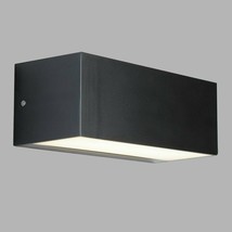 Searchlight, modern 96-Light LED Outdoor Flush Mount wall light IP65 RRP £59.99 - £26.41 GBP
