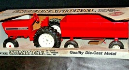 1991 Ertl International Tractor and Wagon Farm Set in Box AA20-JD2082 - $79.95