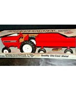 1991 Ertl International Tractor and Wagon Farm Set in Box AA20-JD2082 - $79.95