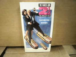 L76 The Naked Gun 2 1/2 The Smell Of Fear Leslie Nielsen Paramount Used Vhs Tape - £2.96 GBP