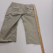 Columbia AL8198 Women's 2 Beige Hiking Polyester Capri Pants Cargo Shorts 30×17 image 10