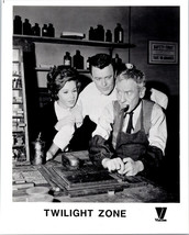 The Twilight Zone original 1980&#39;s video release 8x10 photo Burgess Meredith - £15.70 GBP