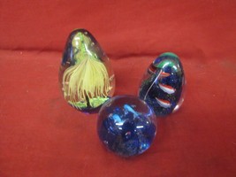 3 Vintage Beautiful Marine Life Glass Paper Weights - £23.10 GBP