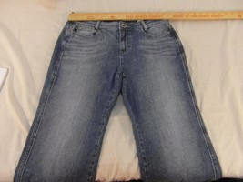 Adult Women&#39;s DKNY Soho 100% Cotton Blue Denim Low Rise Jeans Zipper Fly 31746 - £24.64 GBP